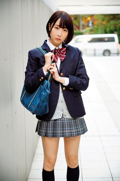 【井上そら】性支配を受け入れる無抵抗な美少女たち～制服と縛り～