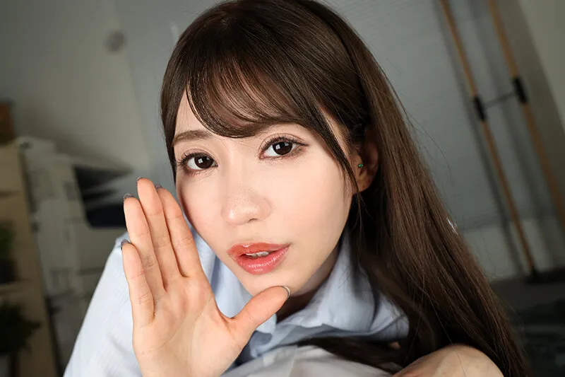 【VR】クールに見下され、美脚で犯され。美人上司との最悪な残業ルーティーン 夏希まろん