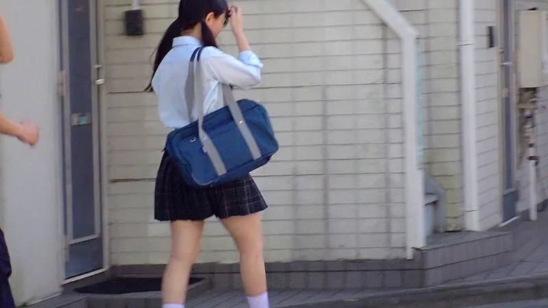 【朝日りん 成田つむぎ 蓮見天 久留生れむ 他】【援交JK 中出しハメ撮り流出】即ハメなんぱ！ 4 放課後・制服女子・パンツ売り・素人・清楚・ノリで生ハメ・中出し