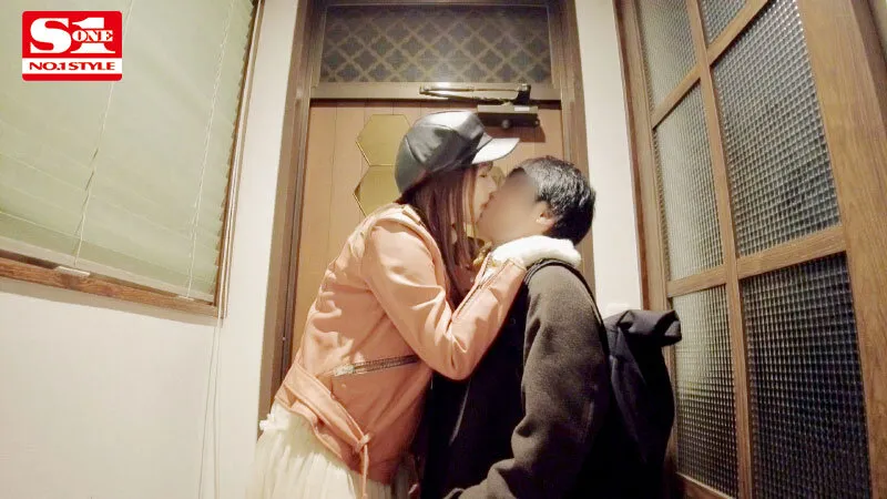 ガチ二人きり！！三上悠亜から20時間犯され続ける都内某所でリアル逆レイプデート