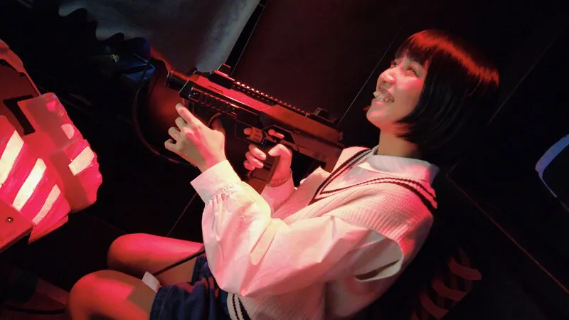 【雪乃える】【JSロリ】夏休み日焼けあとが残る雪乃ちゃんとごっくんプール教室