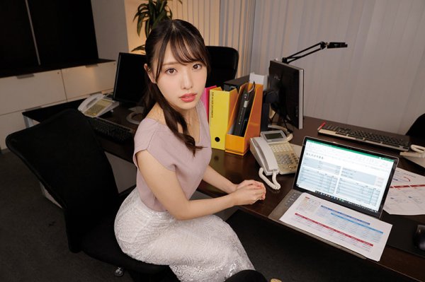 【白桃はな】【VR】徹夜残業で後輩マドンナと朝まで会社で2人きり… はな