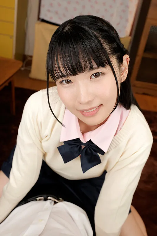 【VR】ワンチャン狙えそうなクラスの大人しい地味子は、裏では男ウケ抜群のセフレ持ちだった 希咲那奈