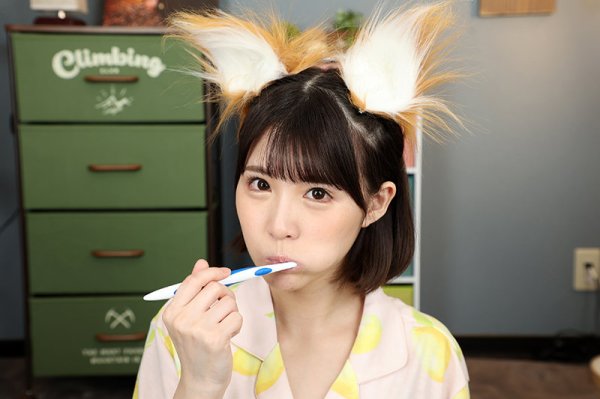 【どん兵衛 どんぎつね】【VR】天井特化アングルVR ～何もない休日に彼女とヤリまくる～ 横宮七海