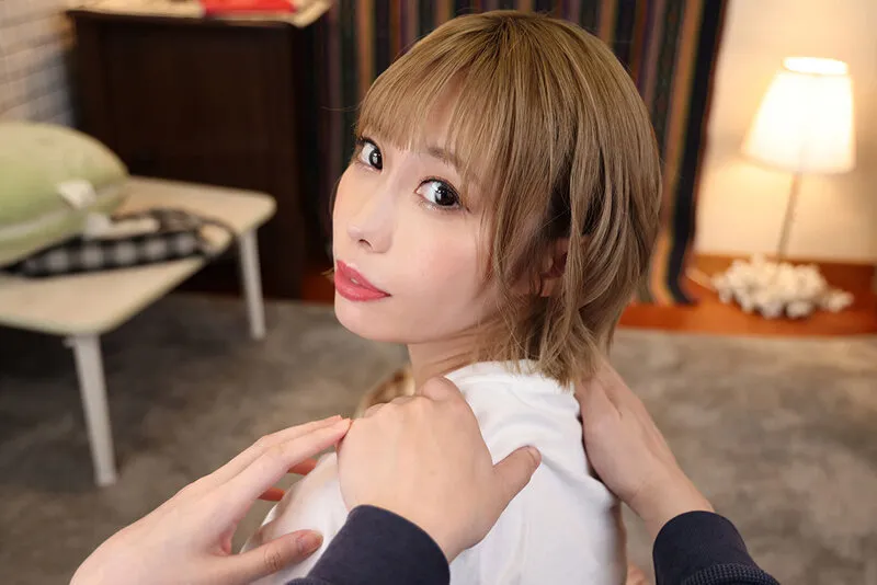 【VR】お気に入りのギャル風俗嬢が突然ボクの家に居候 お礼と言われお店じゃ出来ない生膣サービスをしてもらったボク 川菜美鈴