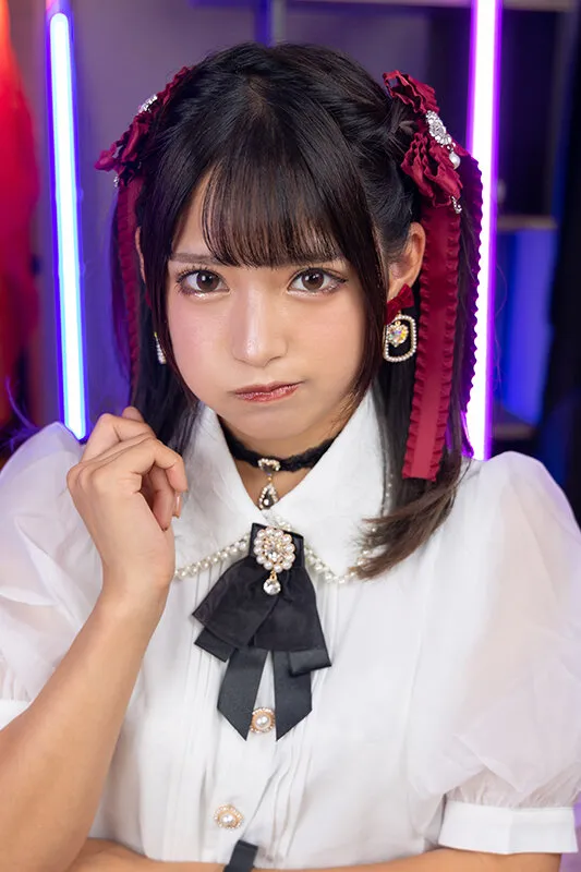 【地雷系女子中出し】【VR】顔面特化アングルVR ～顔を見つめ続けたら離さない、依存性しゅきしゅきSEX～ 渚みつき