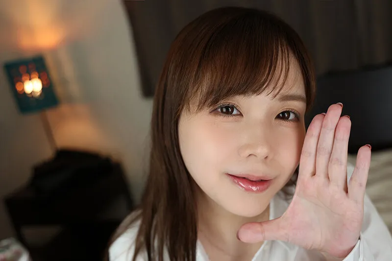 【VR】ゲリラ豪雨×相部屋 フェラ暴君の女上司にメチャクチャ抜かれまくる夜 月見伊織