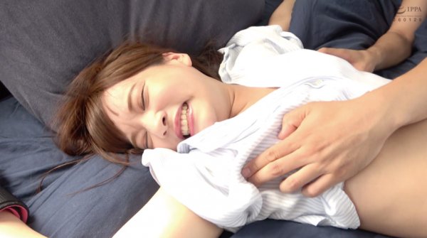 【くすぐり】人気女優 あべみかこチャンを拘束し複数スタッフでパンストくすぐりの刑！