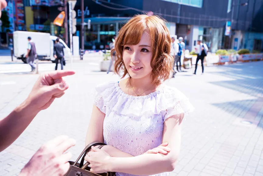 【素人ハメ撮り流出】シロウトさんに素股のお願い！素股だけ！！ね？入れないから！と擦り付けた結果。感じてきたところに一撃！ズボッと入れちゃいました！！8時間24名