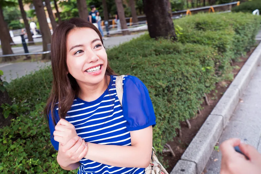 【素人ハメ撮り流出】シロウトさんに素股のお願い！素股だけ！！ね？入れないから！と擦り付けた結果。感じてきたところに一撃！ズボッと入れちゃいました！！8時間24名