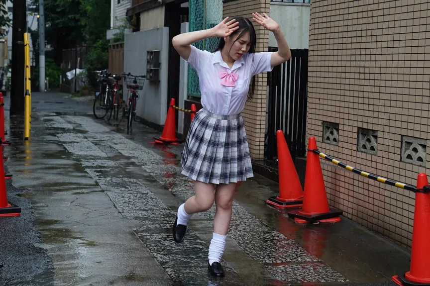 【天然美月＆白石らん＆富井美帆＆日向理名＆もなみ鈴】美女たちの足裏をふやけるまで舐めたい！ ルーズソックス編