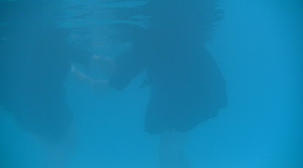 【JCセーラー服着衣水泳】卒業記念を忘れて【ウェット＆メッシー】