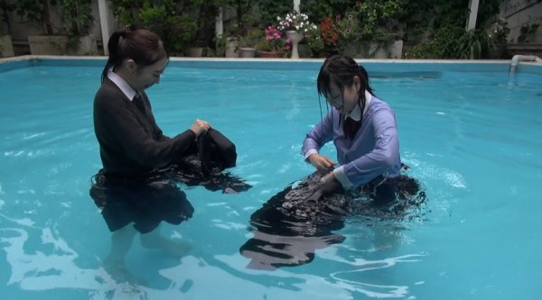 【濡れフェチ】後輩の横暴【着衣水泳】