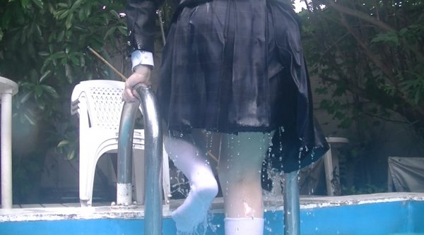 【濡れフェチ】後輩の横暴【着衣水泳】