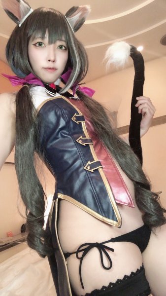 【無無田】ヤバイわよ！！キャルンな自撮り♡お尻動画がたっぷりR-18