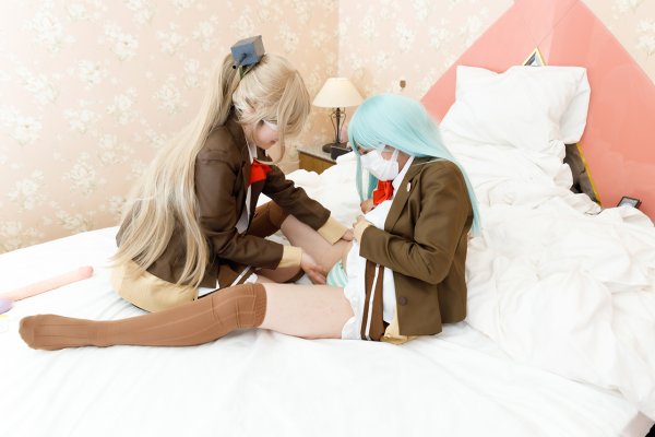 【艦これ 鈴谷×熊野】艦○れ　鈴熊百合の間に挟まる3P（写真集）