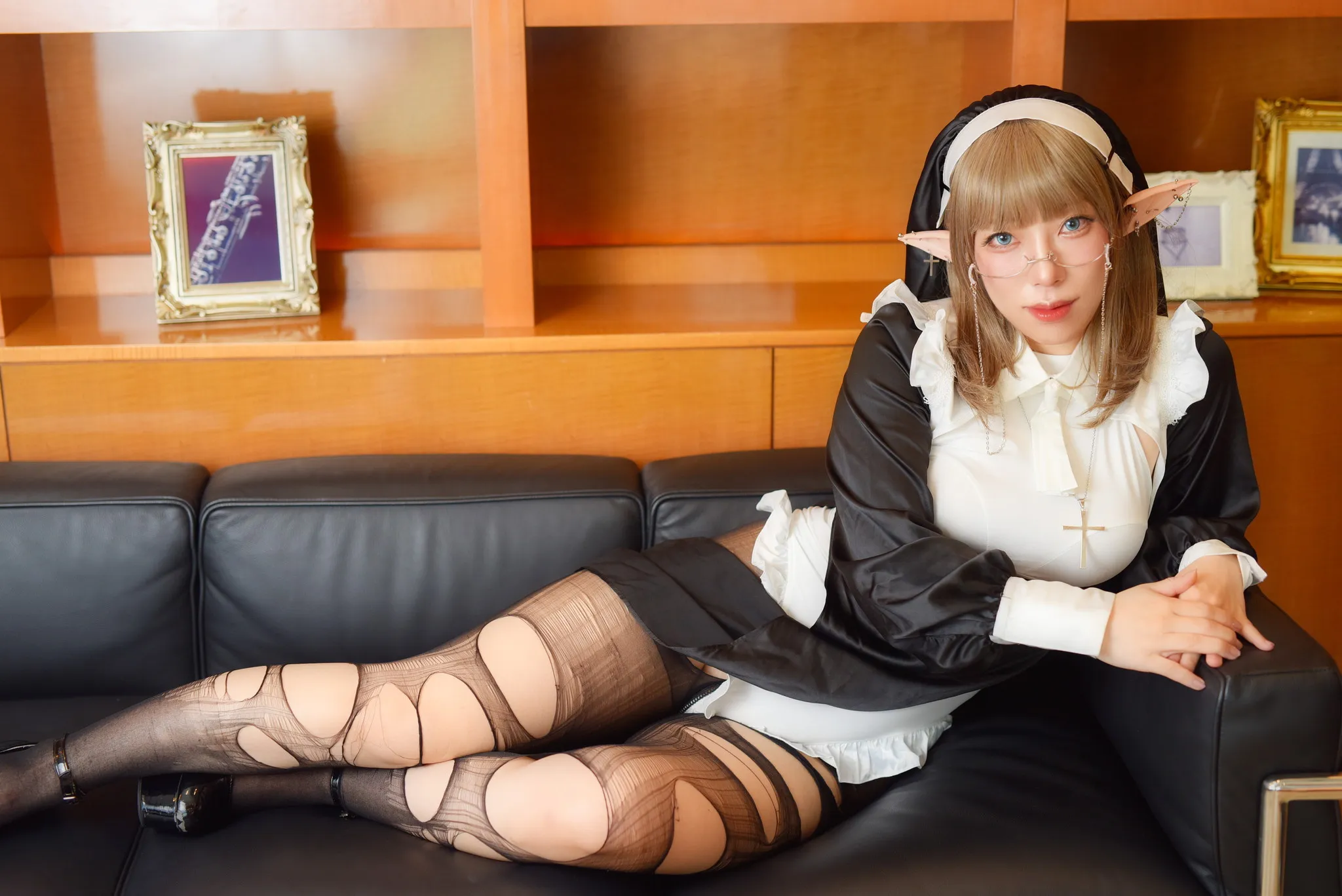 【無無田】エルフシスターの背徳的な誘惑