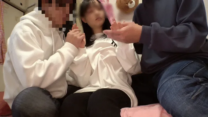 【工藤ララ】【ロリ系現役保育士ハメ撮り流出】【3P顔出し】規制に引っかかりそうな合法ちっぱい　保母さんはエロい説検証!?休日セフレとの㊙プライベートハメ撮り映像流出【空飛ぶ美少】