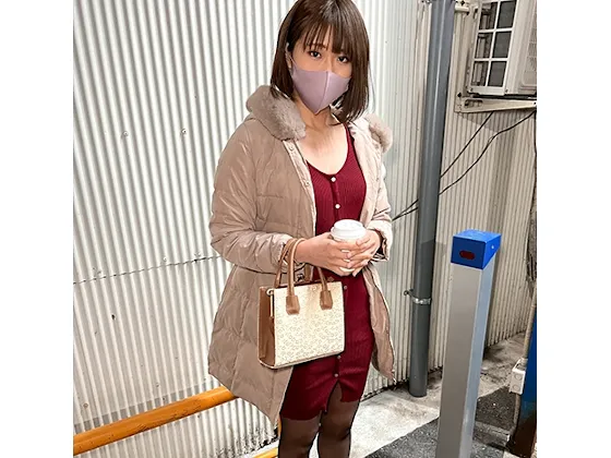 【春乃真奈美】【パパ活OLハメ撮り流出】【個人撮影】ショートボブの美女とパパ活_感じている顔が可愛い過ぎる童顔のお姉さんに無許可中出し