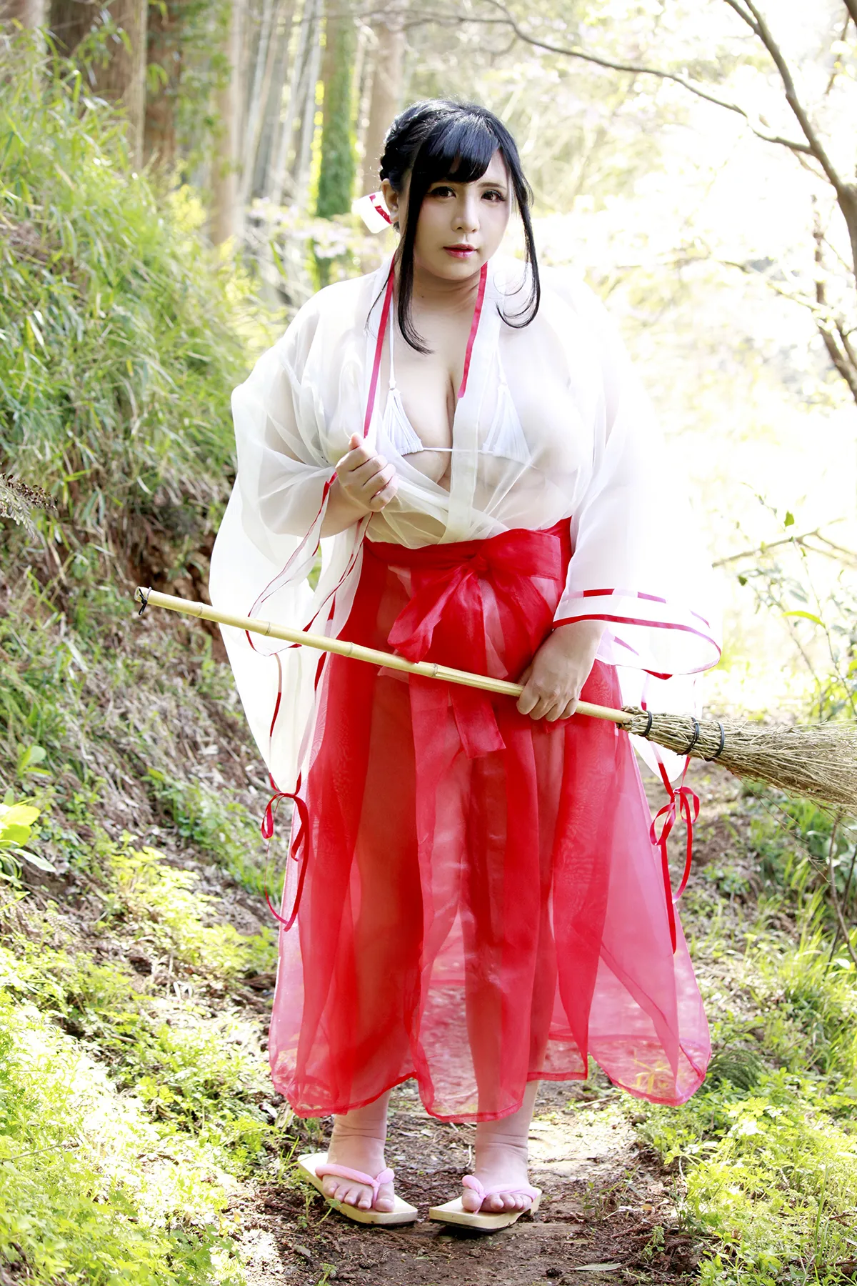 【蝶月真綾】裏巫女の遊穢れ【エロ巫女】