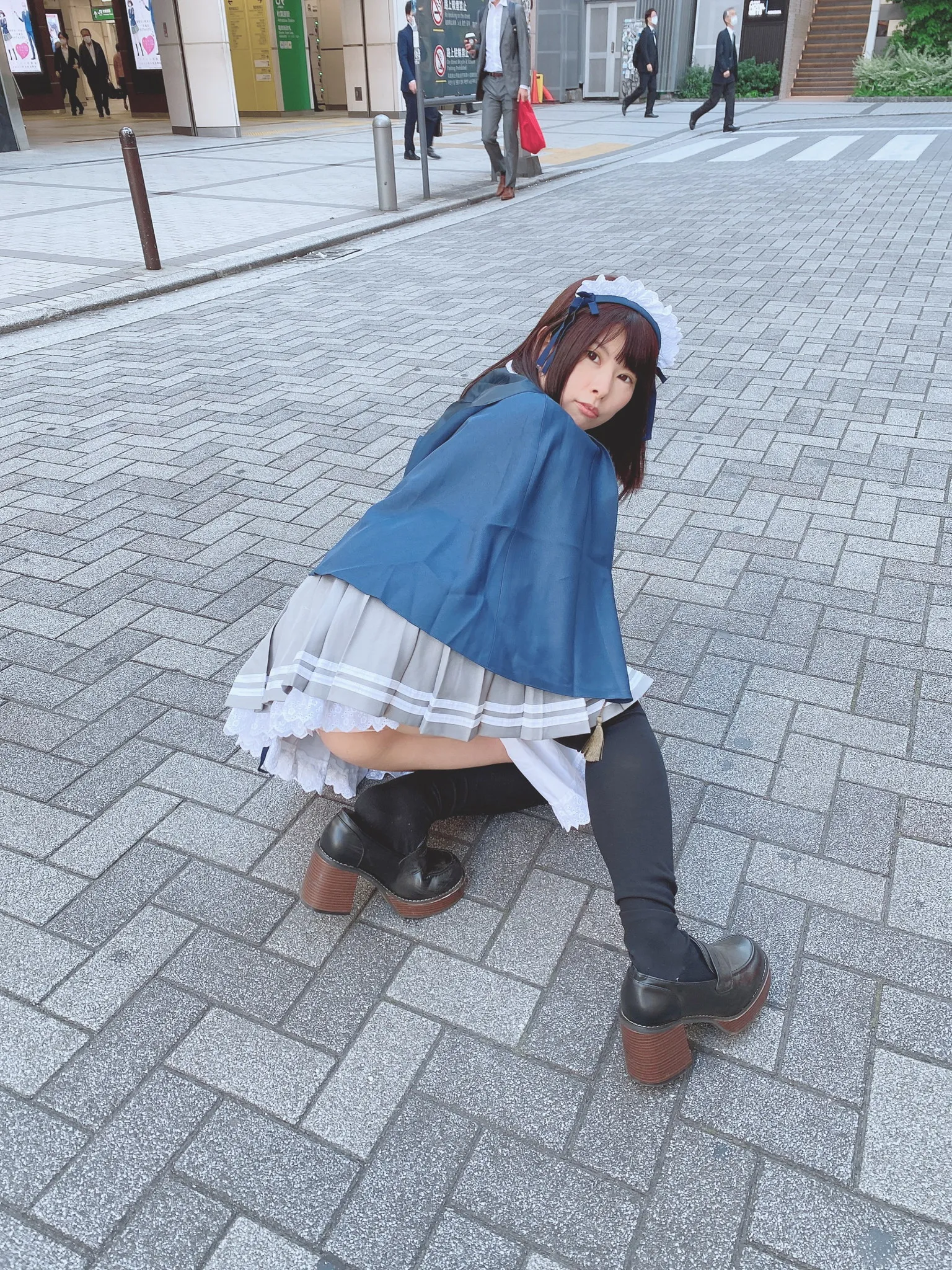 うしじまいい肉×めるにゃん　野外露出さんぽ