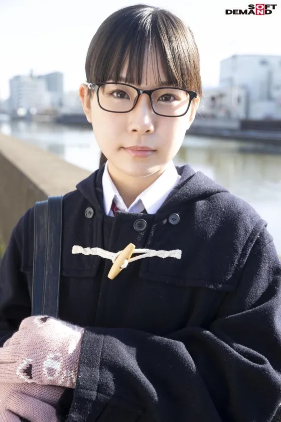 ●年●組の三葉せりはイクことにもんのスゴ～く興味があり幼馴染の男子に相談してみることにした。