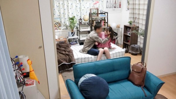 【相内陽菜乃】百戦錬磨のナンパ師のヤリ部屋で、連れ込みSEX隠し撮り 202 関西から上京してきたばかりの女の子を映画を口実に誘いヤリ部屋へ！おっとり口調だけど意外と性に大胆？フェラしてくれたり腰を振ったり…めっちゃ健気！！