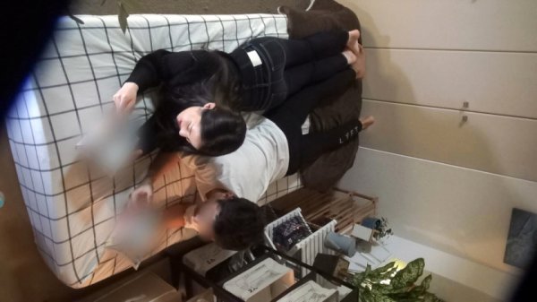 百戦錬磨のナンパ師のヤリ部屋で、連れ込みSEX隠し撮り 191 エロ可愛いお姉さんをヤリ部屋に連れ込み、恋人の様な甘いセックスを堪能！丁寧な愛撫にしなやかボディをくねらせビクビクと体を震わせて感じまくる！