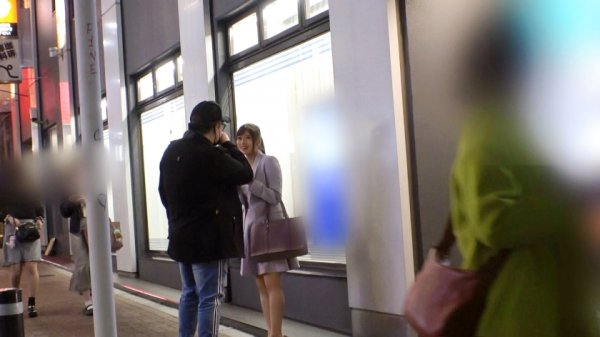 【藤井レイラ】マジ軟派、初撮。 1626 巨漢男優の大食いチャレンジを応援してくれた美人受付嬢をホテルへ連れ込み！ほろ酔いの彼女へふざけてチンポを差し出すと笑いながらも手コキしてくれて…あらゆる体位で揺れまくるデカパイに釘付け！