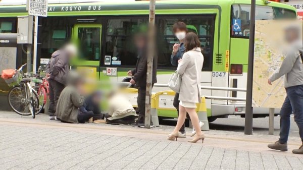 【月島ひかり】マジ軟派、初撮。 1635 早漏旦那に欲求不満？好みの年下塩顔男優に話しかけられすっかり発情！上品そうだけどほのかに香るスケベ感…ちょっと下品に喘ぐのが絶妙に抜けてオススメ！！