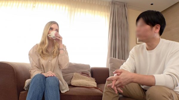 【リリー・ハート】マジ軟派、初撮。 1641 表参道を颯爽と歩く正真正銘の金髪白人美女！耳に優しく触れると呆けた表情に…押しに弱いのか、流されるまま真っ白な裸体を披露！日本人の真心こめた丁寧かつ激しいSEXに身を震わせる！！