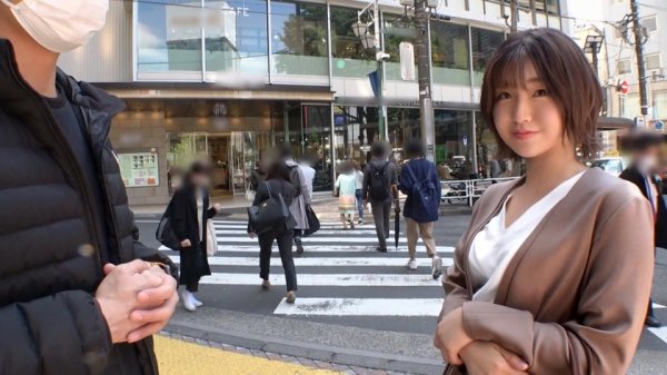 【宮森みすず】マジ軟派、初撮。 1643 関西弁にほわっとした笑顔の癒し系！でも押しに弱いむっつりスケベなお姉さんは耳攻めで即堕ち！トロンとした表情でされるがまま感じまくる！