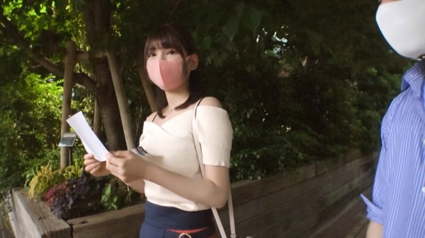 【白百合うた】マジ軟派、初撮。 1668 ナンパしようと思ったら突然の雨…萎えていたら雨宿り中の肩出し清楚女子を発見！押しに弱い彼女はスタイルの良さを褒められてつい股を開いてしまう…。大人しかったのにSEXになるとだらしなく喘ぎイキまくるギャップがエロい！