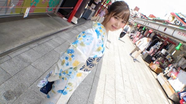 【百瀬あすか】激かわ浴衣女子を浅草でナンパ！清楚で大人しそう…と見せかけてHなお誘いも照れ笑いで受け入れるむっつりガール！はだける浴衣！魅惑の桃尻！これぞ夏の風物詩！