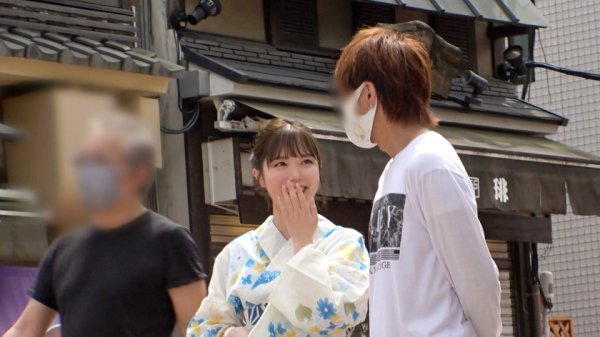 【百瀬あすか】激かわ浴衣女子を浅草でナンパ！清楚で大人しそう…と見せかけてHなお誘いも照れ笑いで受け入れるむっつりガール！はだける浴衣！魅惑の桃尻！これぞ夏の風物詩！