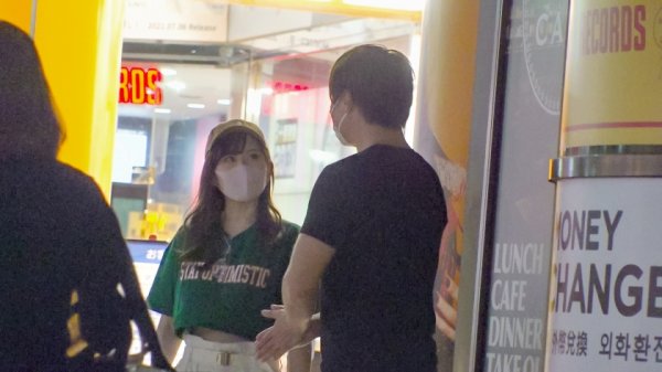 【松宮ひすい】マジ軟派、初撮。 1689 『お金払うんで一緒にごはん食べません？』ヒョイヒョイついてきちゃうノリノリGAL！酔った彼女に迫ると抵抗せずに受け入れてしまう貞操観念の低さがGOOD！バックシーンが映える魅惑の桃尻を見よ！！