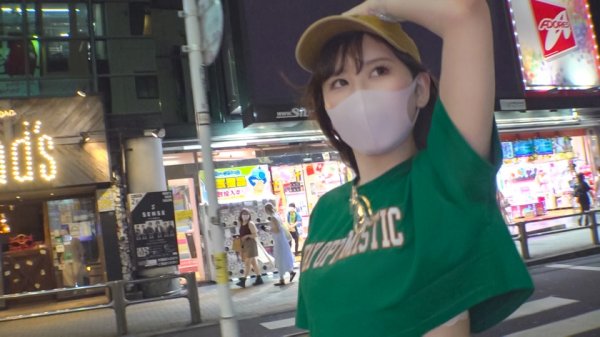 【松宮ひすい】マジ軟派、初撮。 1689 『お金払うんで一緒にごはん食べません？』ヒョイヒョイついてきちゃうノリノリGAL！酔った彼女に迫ると抵抗せずに受け入れてしまう貞操観念の低さがGOOD！バックシーンが映える魅惑の桃尻を見よ！！