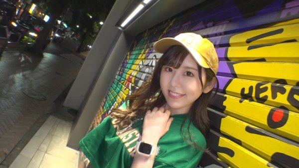 【松宮ひすい】マジ軟派、初撮。 1689 『お金払うんで一緒にごはん食べません？』ヒョイヒョイついてきちゃうノリノリGAL！酔った彼女に迫ると抵抗せずに受け入れてしまう貞操観念の低さがGOOD！バックシーンが映える魅惑の桃尻を見よ！！