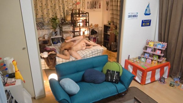 【星乃星良】百戦錬磨のナンパ師のヤリ部屋で、連れ込みSEX隠し撮り 221 ギャルい風貌に反して海釣りダイスキな釣りガール！普段おじさんに囲まれてるからか、声をかけたらすんなり家に連れ込み成功！敏感な色白ボディと甘い喘ぎ声を盗撮！