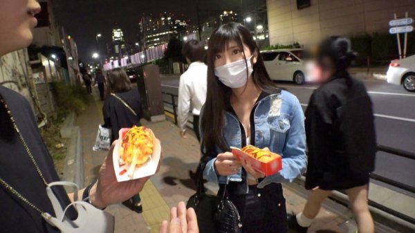 【安藤もあ】マジ軟派、初撮。 1710 整った顔立ちにモデルのようなスタイル！経験人数100人超えなのに付き合った人数3人！？潮吹きしまくりのオマ●コにチ●ポで栓をしてもなお吹き出す潮！潮！潮！！中イキ連発で見どころ満載！