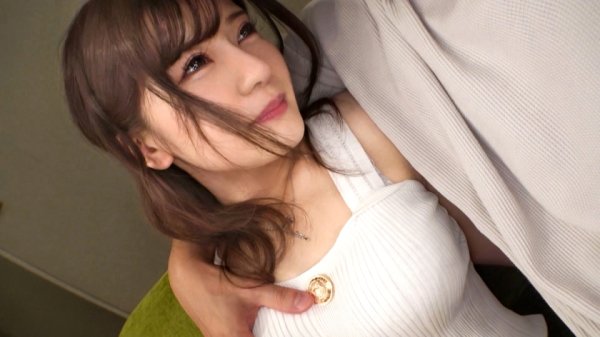 マジ軟派、初撮。 1723 「頼まれたら断れない性格で…笑」そんなこと言われて黙ってられるか！グイッと迫ると案の定カンタンにキスできたのでそのまま…。おっとりしてるのにSEXになると自ら腰を振るスケベっぷり！