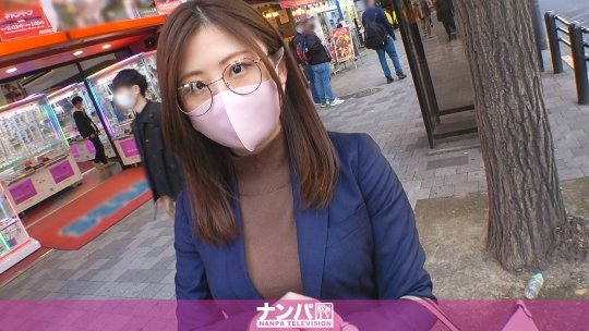 【美島由紀】マジ軟派、初撮。 1748 夜通し働いたお疲れお姉さんをナンパ！八重歯が可愛くて胸キュンしたのでホテルに誘ってほろ酔いにさせてみると…ムチプリのお尻が激エロ！バックや寝バックのシーンは必見！！