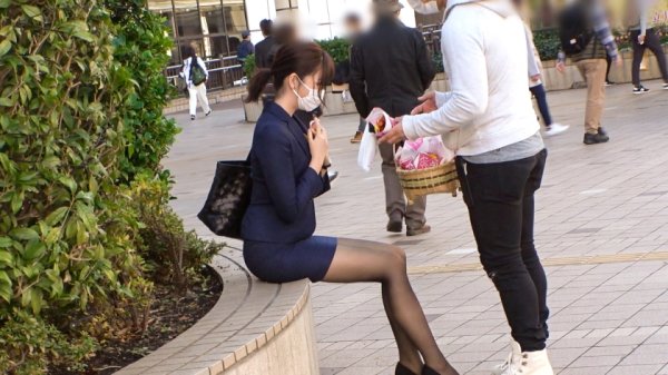 【滝口りな】マジ軟派、初撮。 1737 お上品なウエディングプランナーも実は密かに溜まってて…。男優の巨根思わずテンションが上ってしまうムッツリさん！絶え間ないピストンに歓喜の喘ぎ声！Hなコト大好きなのが伝わってくるSEXにムラっとさせられる一作！