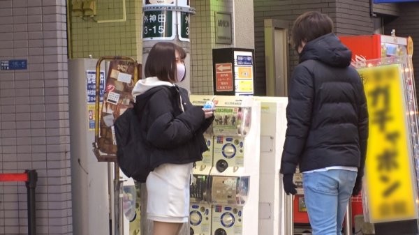 【天乃みくる】マジ軟派、初撮。 1781 アイドル好きなオタ活女子を秋葉原でナンパ！最初はコチラの要求を躱すへらへらと躱すも、乳首をいじられたあたりから一気にエンジンかかってエロモード！笑顔でSEXを楽しむムッツリすけべ娘のムッチリBODYがエロい！