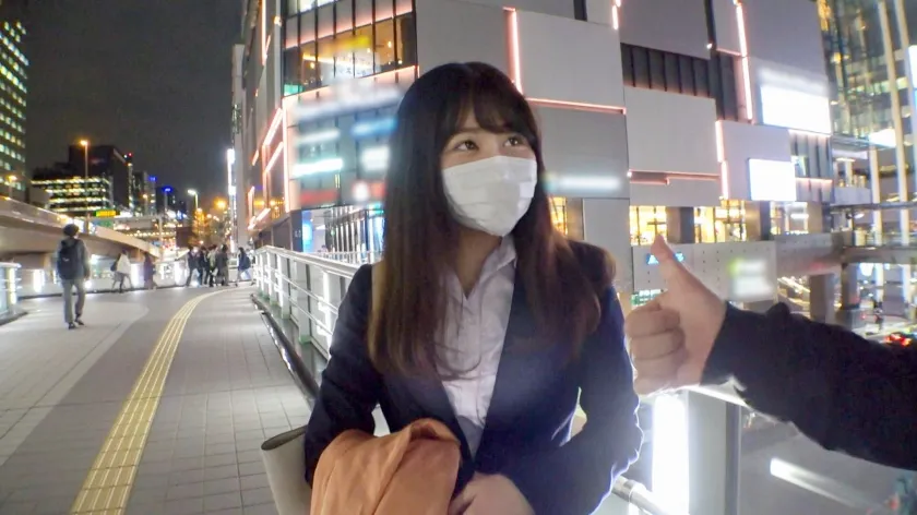 【琴美りお】マジ軟派、初撮。 1810 スーツ姿のお姉さんはとある俳優のマネージャー！多忙で欲求不満気味な彼女はキスを迫られると思わず受け入れてしまい…快感に震える華奢なカラダ！スベスベ美尻が可愛らしい♪