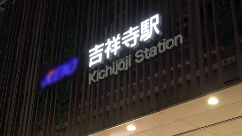 【春菜あいり】マジ軟派、初撮。 1848 短いデニムスカートから伸びる白くてムチムチの太ももにチンピク必至！体の柔らかさに自信ありの彼女！開脚でパンツ丸見えなんですけど、もう手出しちゃっていいですか？拒否りつつもなんやかんやで脱がされて…