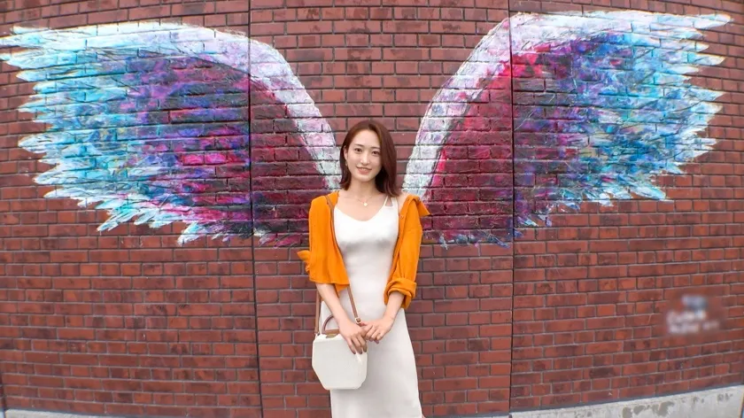 【白花こう】マジ軟派、初撮。 1840 大人の色気漂うお姉さんをナンパ！恋バナ→オナニー談義→SEXに発展！スレンダーな体にスベスベの小尻…ホテルの一室に卑猥な吐息を響かせ、体を仰け反らせる！