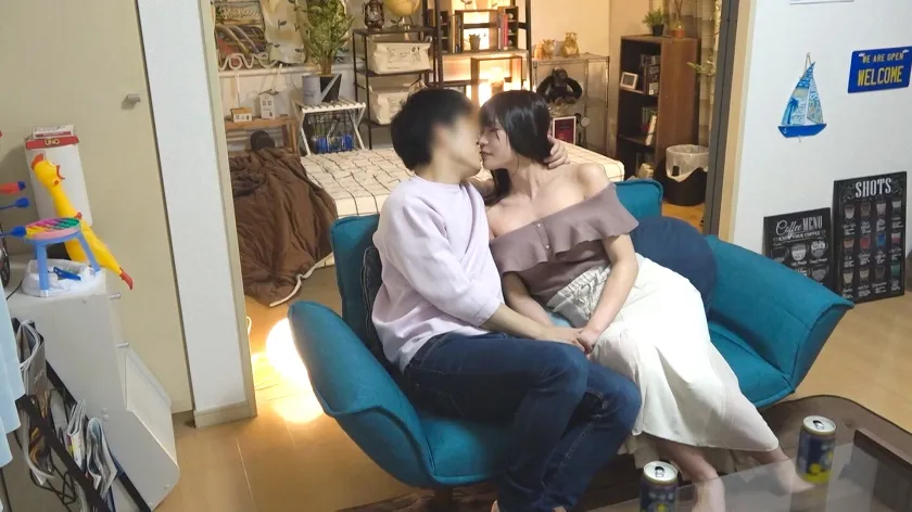 【朝日芹奈】百戦錬磨のナンパ師のヤリ部屋で、連れ込みSEX隠し撮り 287 ラウンドガールをヤリ部屋に連れ込み成功！華やかな世界とは距離を置き、今日だけはまったりと過ごしたい…。お酒も入ってやらしい雰囲気に…優しく口説いて美しい裸体が目の前に！息を荒げて喘ぐ姿は隠しカメラでREC！