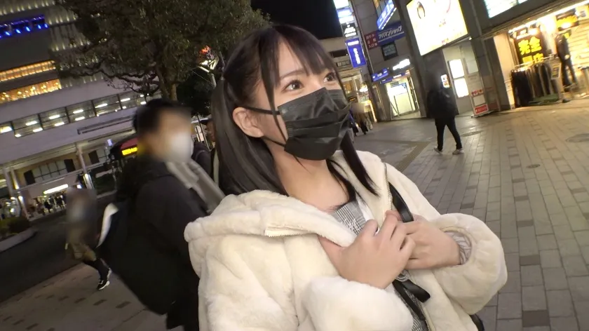 【円井萌華】マジ軟派、初撮。 1917 清楚系アイドルの裏の顔！ステージを降りれば化けの皮が剥がれる！実はSEX大好きなビッチっぷりがあらわに！チ●ポの扱い方が明らかに手慣れてて… 巨根をブチ込まれ気の抜けた声と表情で快楽に浸る！！