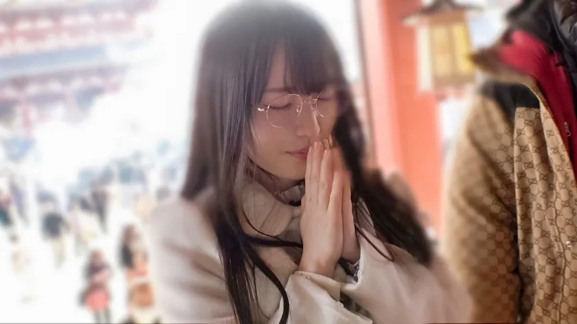 【美雲そら】マジ軟派、初撮。 1923 ひかえめメガネ美少女をホテルに連れ込む背徳感！押しに弱すぎてされるがままに胸やお尻を揉まれ… 電マで潮吹きまくるスケベ体質！狭いマ●コはバイブを奥まで咥え込む！プリプリ美尻に腰を打ち付けられて目がトロン…♪『初めてのことだらけで///』18歳の少女のムッツリ心が開花！